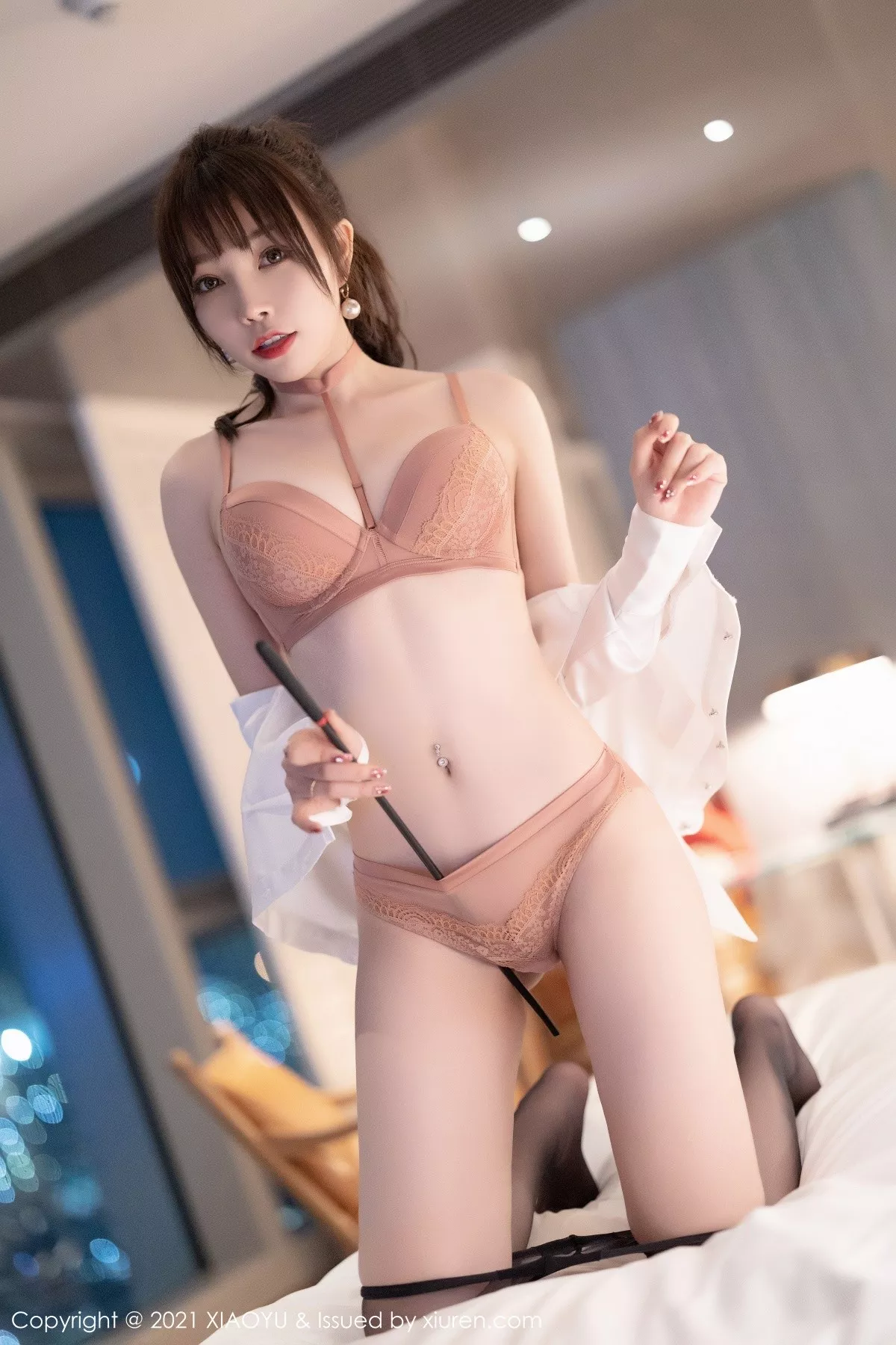 秀人集.com_[XiaoYu画语界]Vol.684_女神芝芝Booty教师角色主题性感白T配超薄黑丝裤袜诱惑写真98P