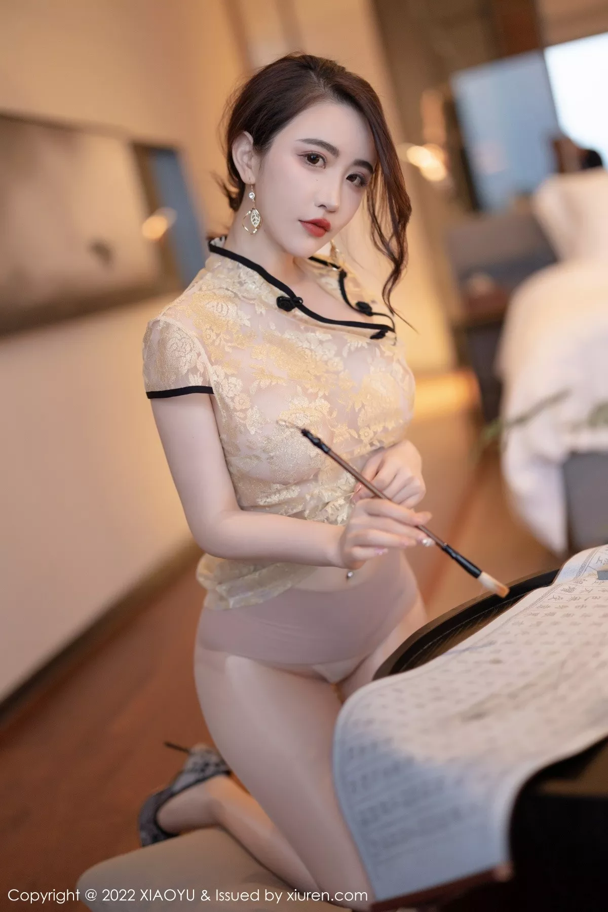 秀人集.com_[XiaoYu画语界]Vol.712_女神Cherry绯月樱惠州旅拍黄色轻透旗袍配超薄肉丝惹火诱惑写真70P