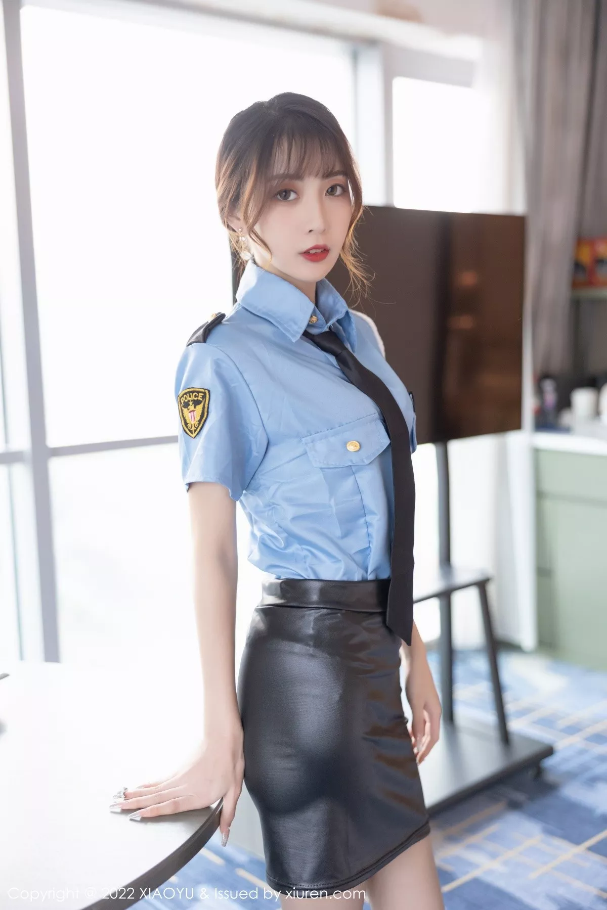 秀人集.com_[XiaoYu画语界]Vol.778_模特林星阑女警制服半脱露性感黑色蕾丝内衣配超薄肉丝诱惑写真73P